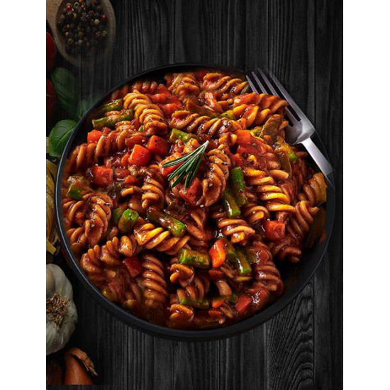 MILD AND SPICY TOMATO AND CHICKEN PASTA (300G)